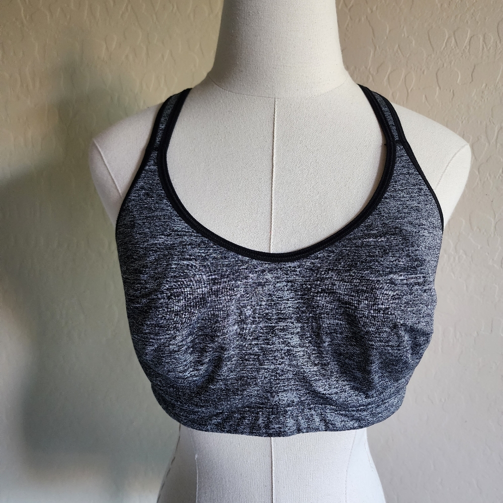 Victoria's Secret VSX Sport Bra Size 38C
